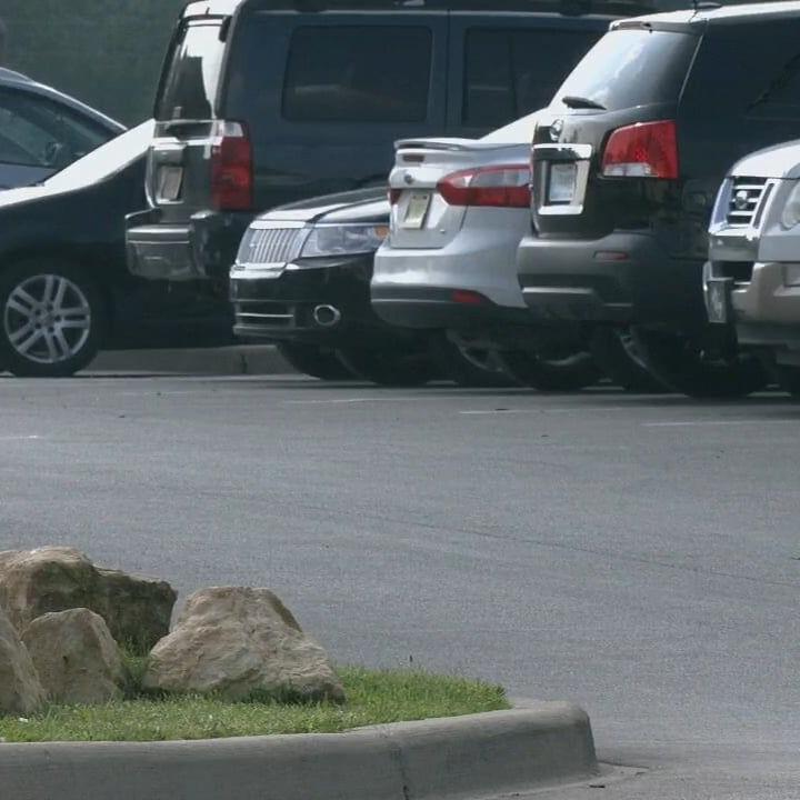 'Be vigilant' | Police issue warning about 'alarming assaults' on women in southwest Louisville